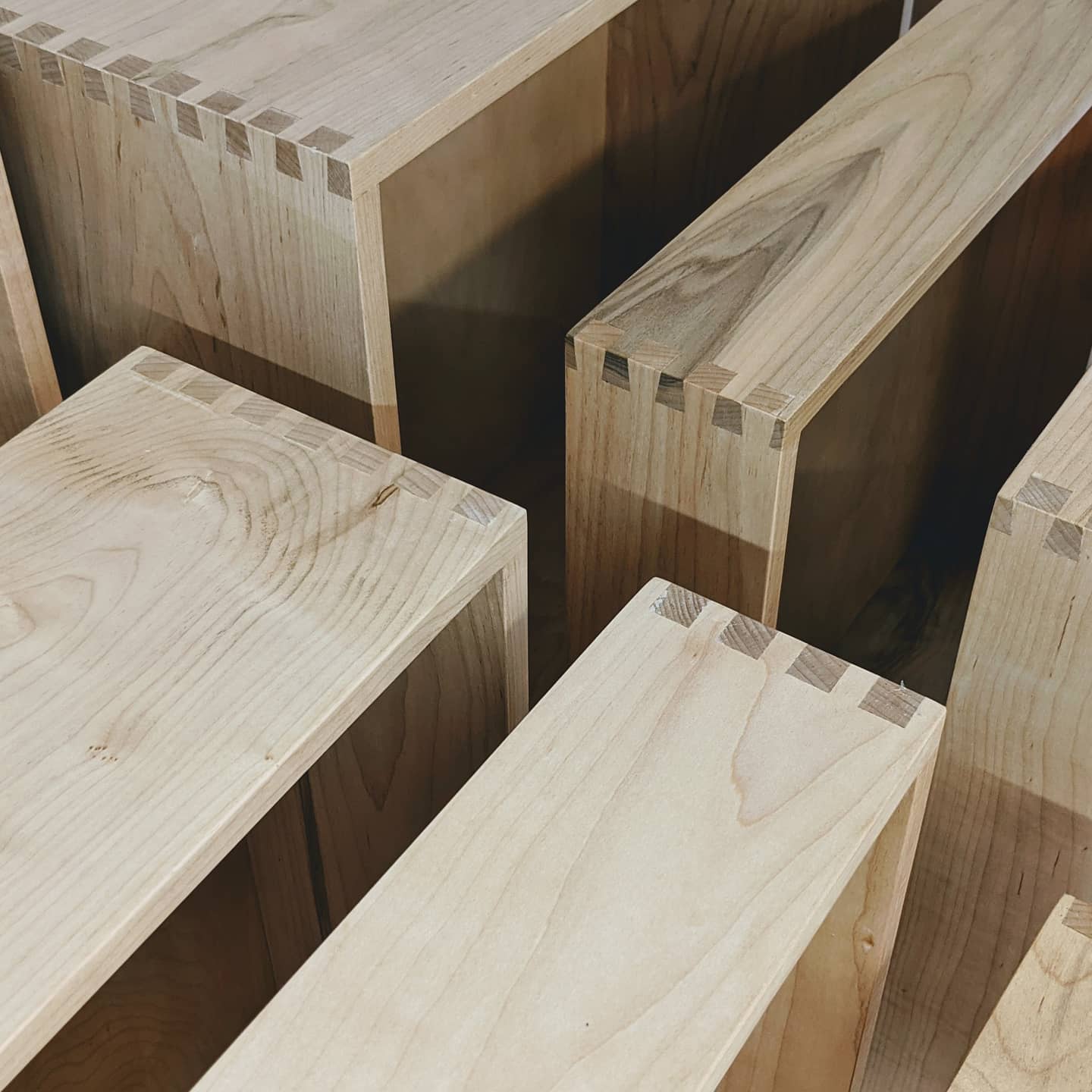 October 29th, 2020: Tonight, we added a second coat of shellac to all the drawer boxes. They're starting to get that classic glossy sheen!